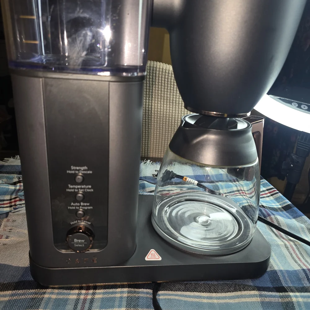 Williams Sonoma Matte Black Drip Coffee Brewer with Glass Carafe